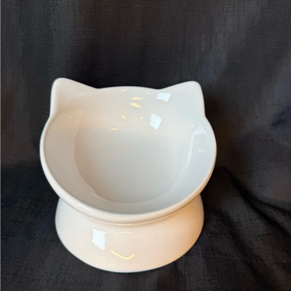Park Life Designs White Cat Ceramic Dish 1 1/2 Cup
